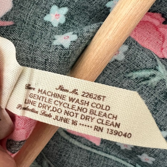 🌼 $5 Matilda Jane Yesteryear Poppy Flower Long Sleeve Button Down Blouse Sz M - Picture 8 of 11